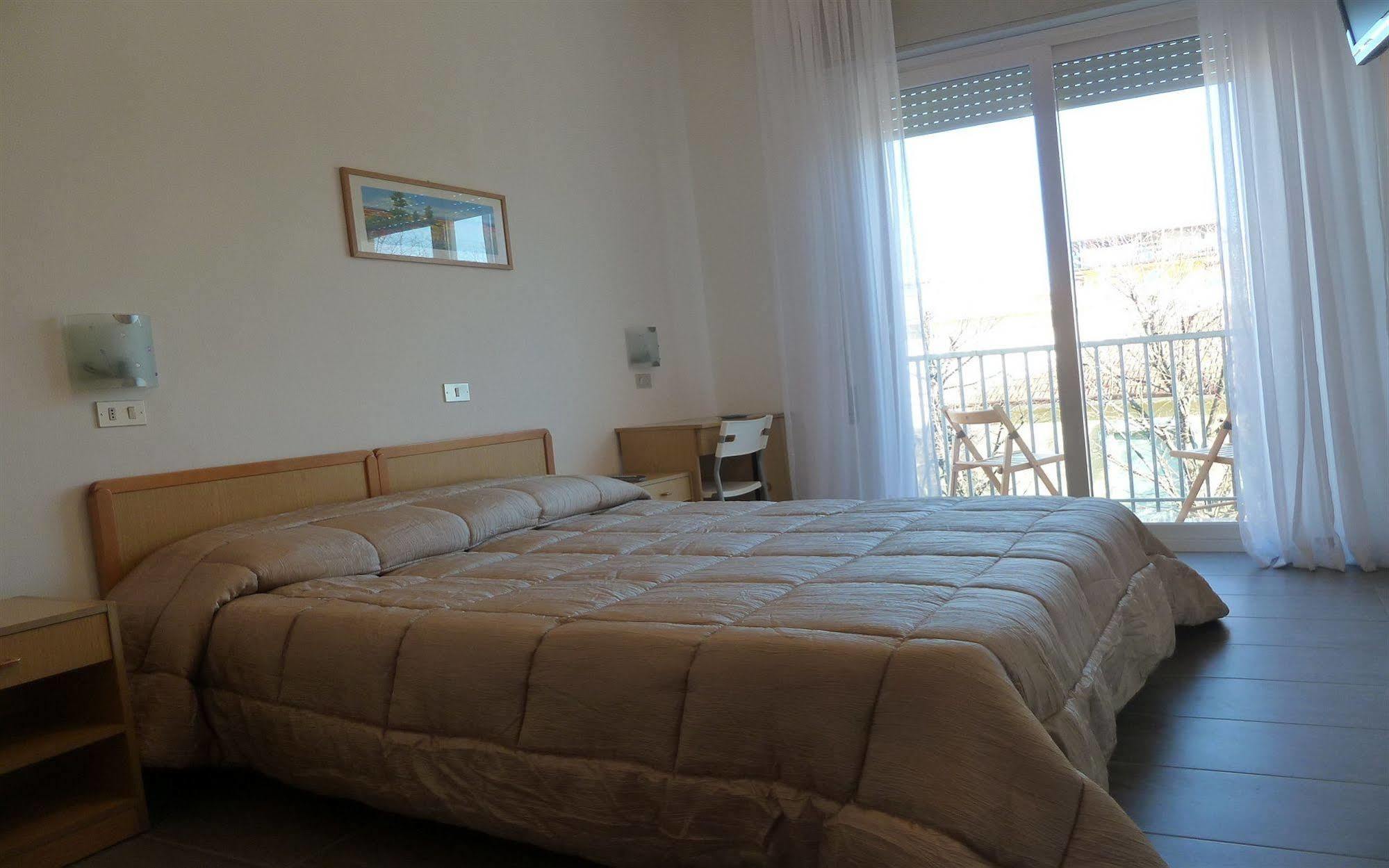 Hotel Abamar Rimini Ngoại thất bức ảnh